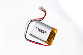 3.7V 102530 600mAh 按摩器聚合物锂电池